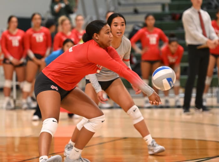 Mira Costa vs. Mater Dei girls volleyball by Heston Quan 8-29-23082920231 (3)